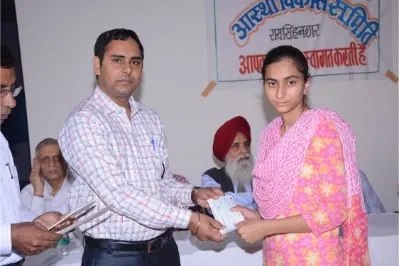 A student receives a scholarship